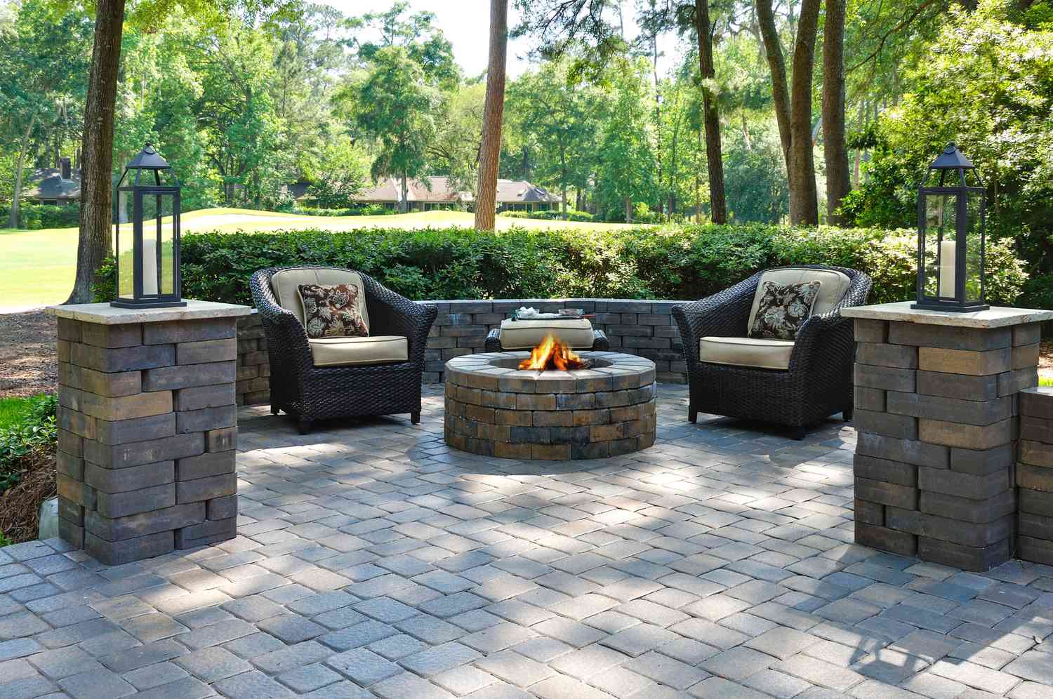 Paver fire-pit patio with seat walls in Gainesville, Florida