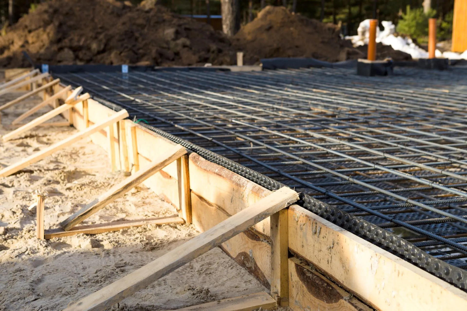 Formed and reinforced pole barn concrete slab in Chiefland, Florida